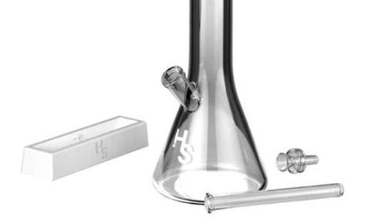 4 Reasons why Beaker Bongs are a needed in every Stoner Collection